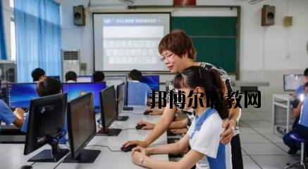 蘭州高新科技學(xué)校2020年學(xué)費(fèi)、收費(fèi)多少