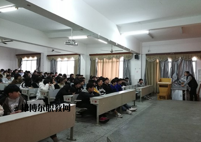 寧都縣科技職業(yè)學(xué)校2020年報名條件、招生要求、招生對象 