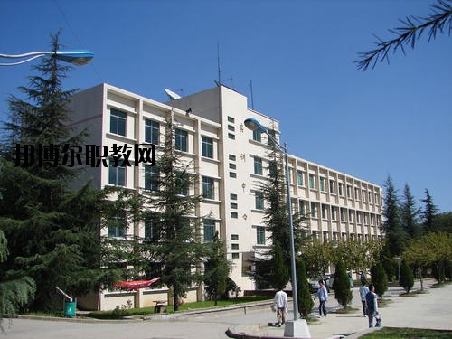 清鎮(zhèn)市衛(wèi)生職業(yè)技術(shù)學(xué)校2020年報(bào)名條件、招生要求、招生對(duì)象