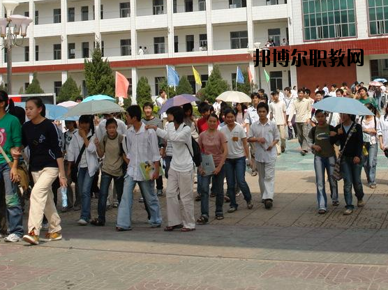 昌江區(qū)職業(yè)教育中心2020年招生辦聯系電話