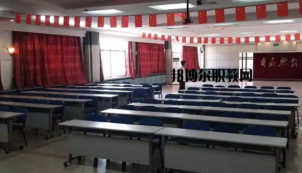 甘肅信息工程技術(shù)中等專業(yè)學校2020年學費、收費多少