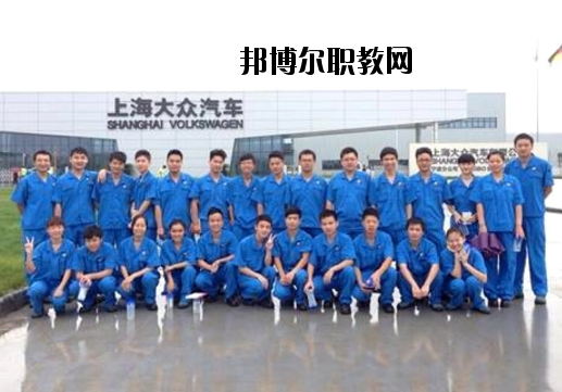 萍鄉(xiāng)工業(yè)中等專業(yè)學(xué)校2020年報(bào)名條件、招生要求、招生對象