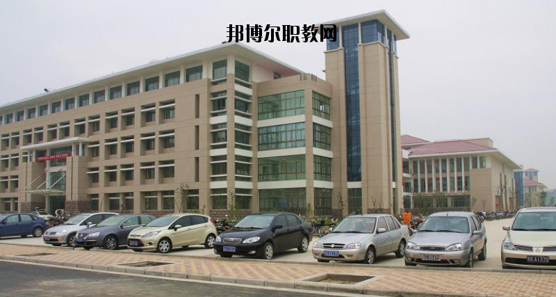 連云港師范高等專科學校2020年報名條件、招生要求、招生對象