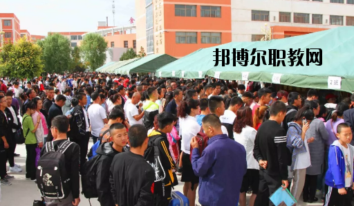 武威涼州區(qū)職業(yè)中等專業(yè)學(xué)校2020年報(bào)名條件、招生要求、招生對(duì)象