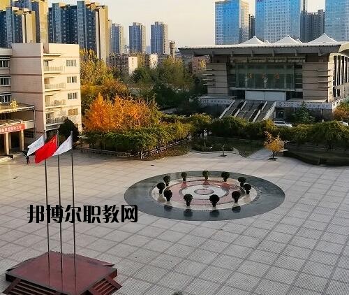 鄭州商貿(mào)管理學校2021年報名條件、招生對象