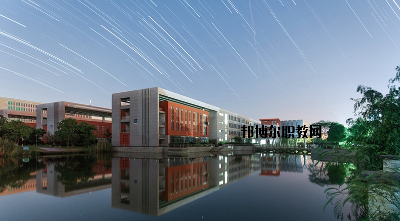 南京航空航天大學(xué)2020年報(bào)名條件、招生要求、招生對(duì)象