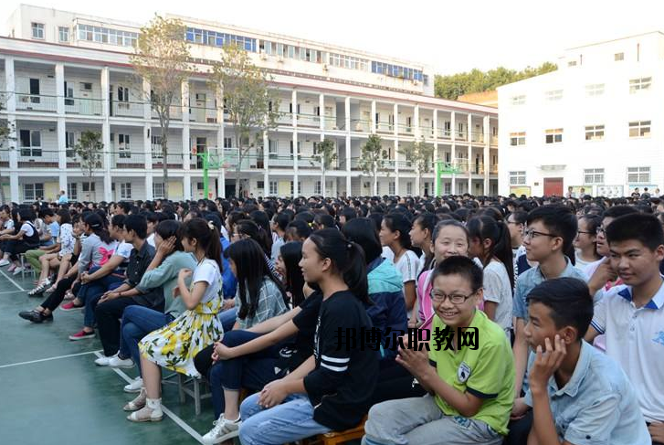 南陽第二中等職業(yè)學(xué)校2021年報名條件、招生要求、招生對象