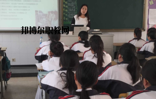 嘉峪關(guān)職業(yè)中等專業(yè)學(xué)校2020年報(bào)名條件、招生要求、招生對(duì)象