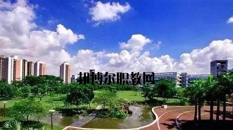 安陸深藍(lán)電子工業(yè)技術(shù)學(xué)校2020年報(bào)名條件、招生要求、招生對象