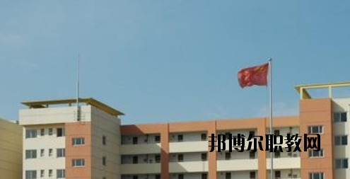 承德華中管理中專學(xué)校2020年報(bào)名條件、招生要求、招生對(duì)象 