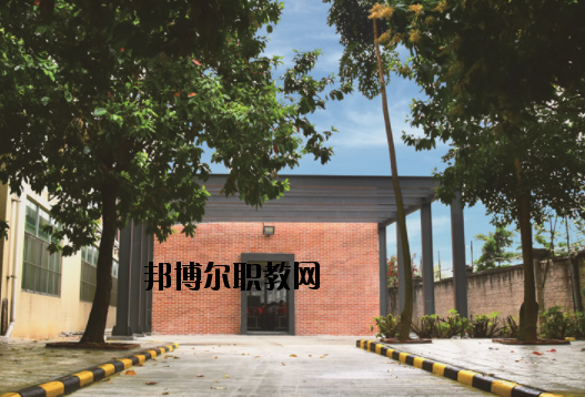 廣州華風(fēng)技工學(xué)校2020年報(bào)名條件、招生要求、招生對(duì)象