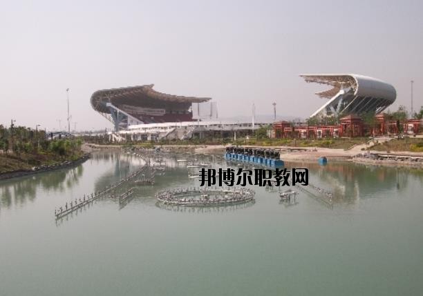 荊門(mén)現(xiàn)代學(xué)校2020年報(bào)名條件、招生要求、招生對(duì)象