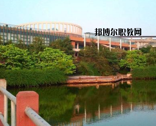 宜昌體育運(yùn)動(dòng)學(xué)校2020年報(bào)名條件、招生要求、招生對(duì)象