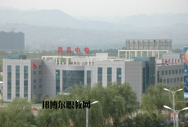 嵩縣中等專(zhuān)業(yè)學(xué)校2021年報(bào)名條件、招生要求、招生對(duì)象