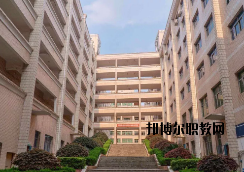 新余新興產(chǎn)業(yè)工程學(xué)校2020年報(bào)名條件、招生要求、招生對(duì)象