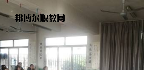 秦皇島燕成中等專業(yè)學(xué)校2020年報名條件、招生要求、招生對象 