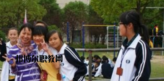石家莊新世紀中等專業(yè)學校怎么樣、好不好