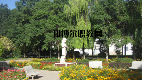 金川公司技工學(xué)校2020年學(xué)費(fèi)、收費(fèi)多少