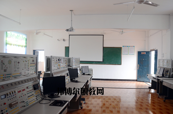 湖北丹江口職業(yè)技術(shù)學校專業(yè)