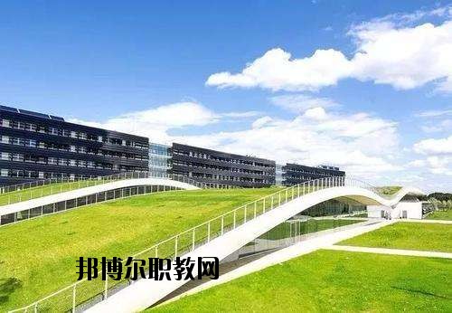 長(zhǎng)陽職教中心怎么樣、好不好