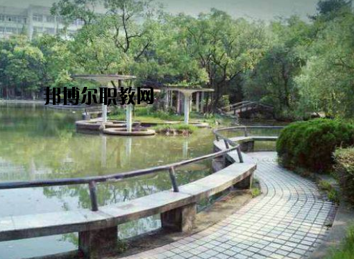 南昌經(jīng)濟(jì)管理學(xué)校2020年報(bào)名條件、招生要求、招生對(duì)象