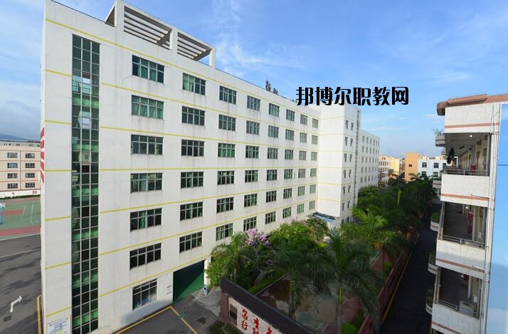 深圳寶山技工學(xué)校2020年報(bào)名條件、招生要求、招生對(duì)象