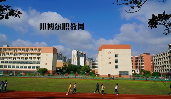 安徽建工技師學(xué)院2020年學(xué)費(fèi)、收費(fèi)多少