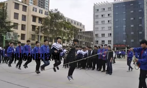 蘭州鐵路技工學(xué)校2020年學(xué)費、收費多少
