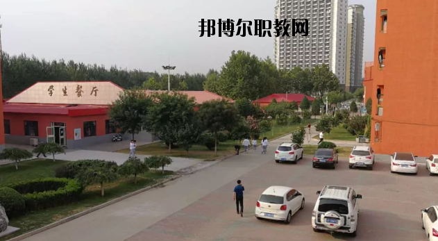 秦皇島渤?？萍贾械葘I(yè)學校