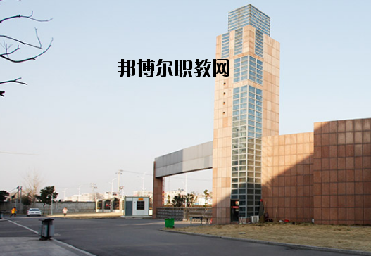 鳳臺職業(yè)教育中心2020年報(bào)名條件、招生要求、招生對象