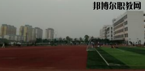 柳州鹿寨職業(yè)教育中心2020年報(bào)名條件、招生要求、招生對(duì)象
