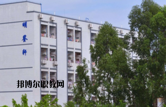 廣東高新技術(shù)技工學(xué)校2020年報(bào)名條件、招生要求、招生對(duì)象