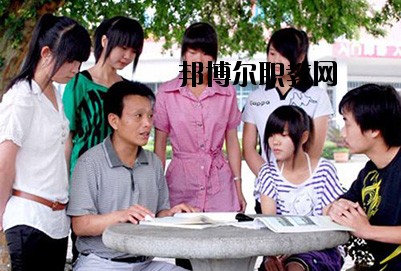 內江奮發(fā)職業(yè)學校2020年報名條件、招生要求、招生對象