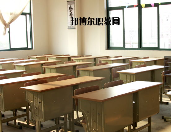蕪湖機(jī)電學(xué)校2020年報(bào)名條件、招生要求、招生對(duì)象