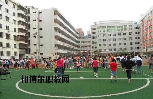 三臺縣文武職業(yè)技術(shù)學校2020年報名條件、招生要求、招生對象
