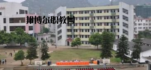 賀州技工學(xué)校2020年報(bào)名條件、招生要求、招生對(duì)象 