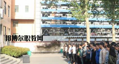 河南工業(yè)技師學(xué)院2021年報(bào)名條件、招生要求、招生對(duì)象