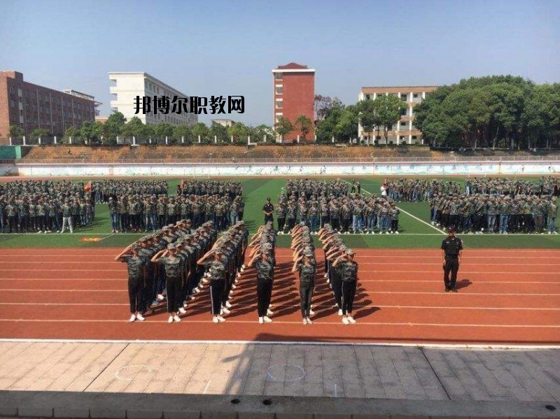 輝縣市第一職業(yè)中等專業(yè)學校2021年學費、收費多少
