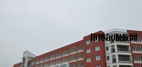 桂東衛(wèi)生學(xué)校2020年報名條件、招生要求、招生對象 