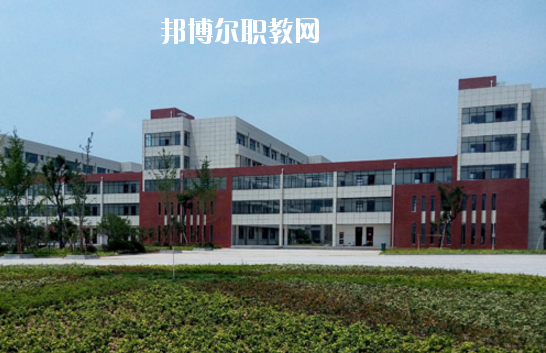 天長工業(yè)學校網站網址