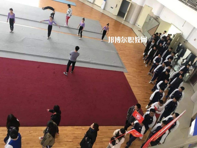 濮陽雜技藝術(shù)學(xué)校2021年學(xué)費(fèi)、收費(fèi)多少