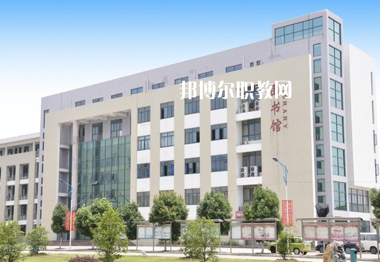 安徽興鵬科技學(xué)校怎么樣、好不好