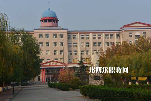 南陽廣播電視中等專業(yè)學(xué)校2021年報(bào)名條件、招生要求、招生對象