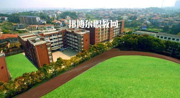 鄭州科技中等專業(yè)學(xué)校2021年報名條件、招生要求、招生對象