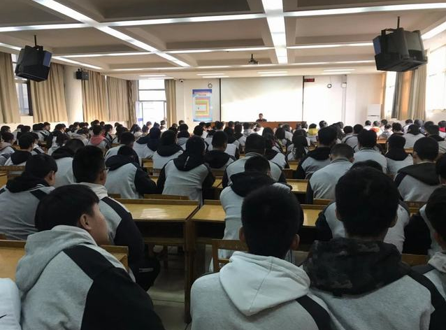 江蘇建湖中等專業(yè)學(xué)校2020年報名條件、招生要求、招生對象