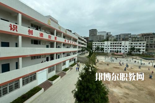 平昌縣職業(yè)中學(xué)2020年報名條件、招生要求、招生對象