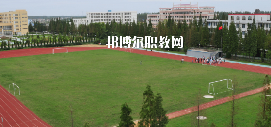 柳州市制劑醫(yī)藥技工學(xué)校2020年報(bào)名條件、招生要求、招生對(duì)象 