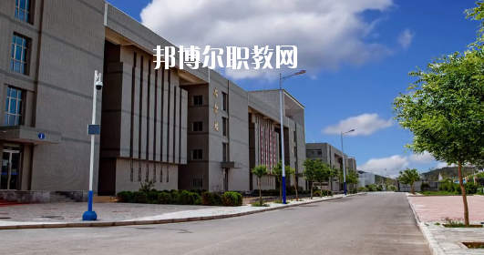 金昌市理工中等專業(yè)學(xué)校2020年報名條件、招生要求、招生對象