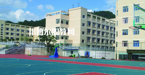 銅仁碧江區(qū)中等職業(yè)學(xué)校2020年報(bào)名條件、招生要求、招生對(duì)象