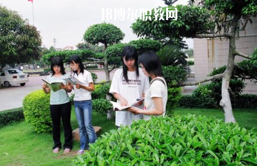 廣州市番禺區(qū)職業(yè)技術(shù)學(xué)校2020年報(bào)名條件、招生要求、招生對象